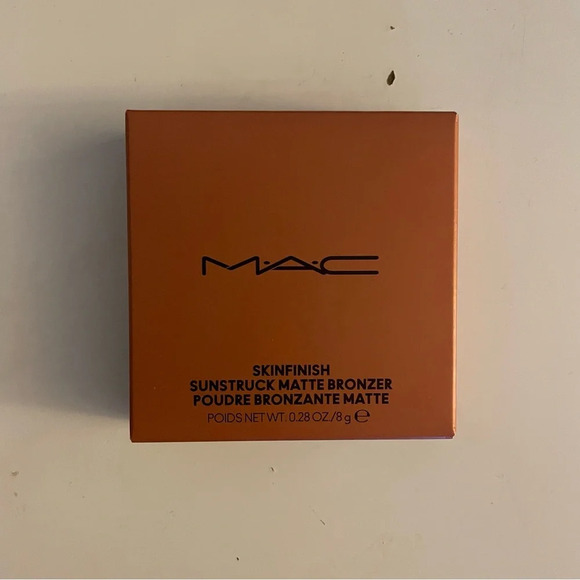 New in Box Mac Cosmetics Skinfinish Sunstruck Matte Bronzer Matte Medium Golden - Picture 5 of 5
